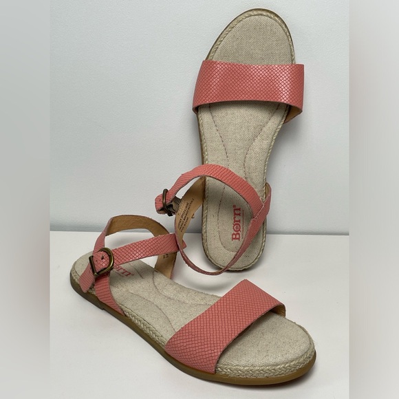 BORN Pink Peach Snake Embossed Ankle Strappy Flats Sandals Women size 9M - Picture 1 of 8